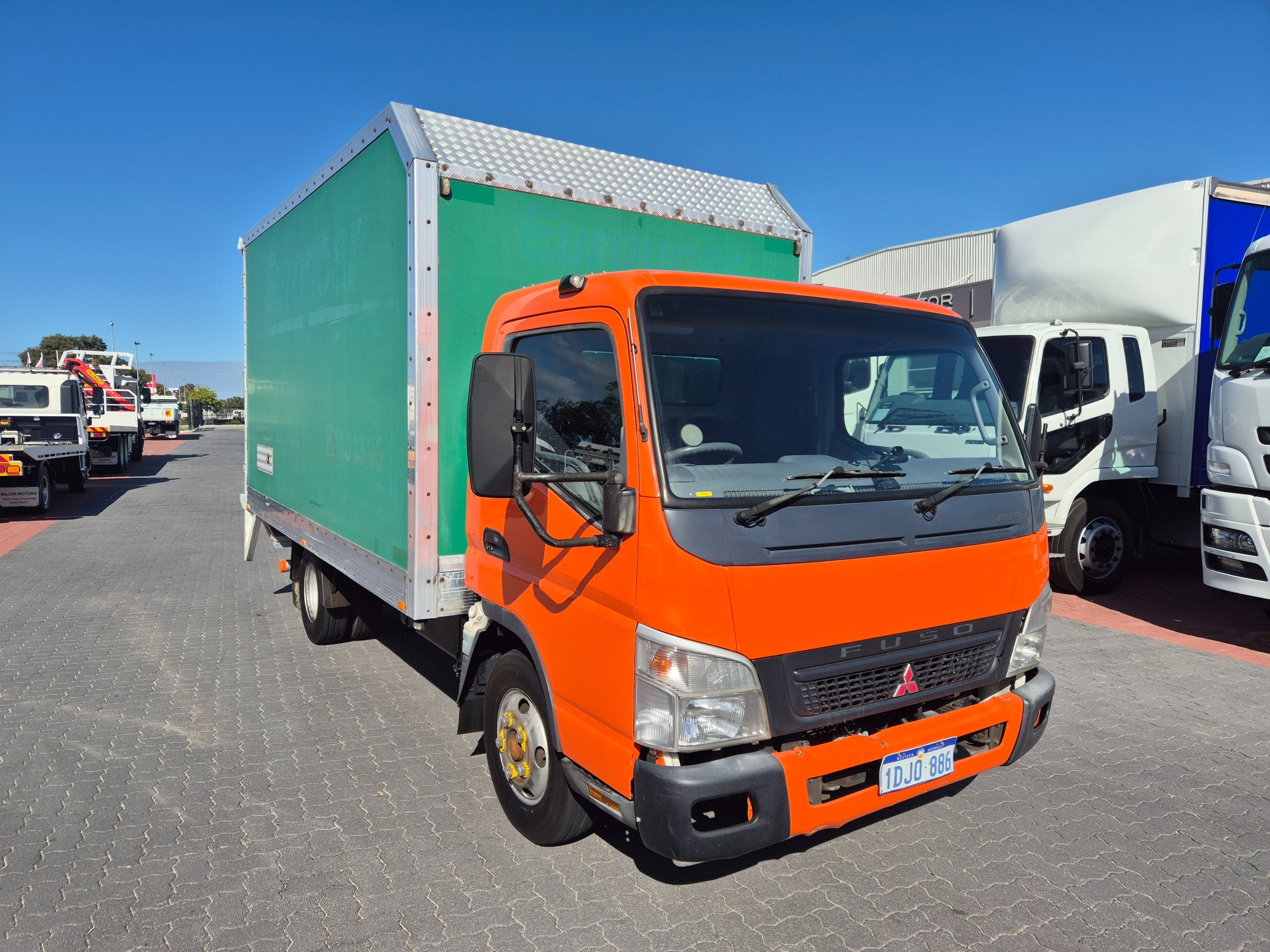 2003 MITSUBISHI FUSO CANTER MWB 5 SP MANUAL VAN & TAIL LIFT