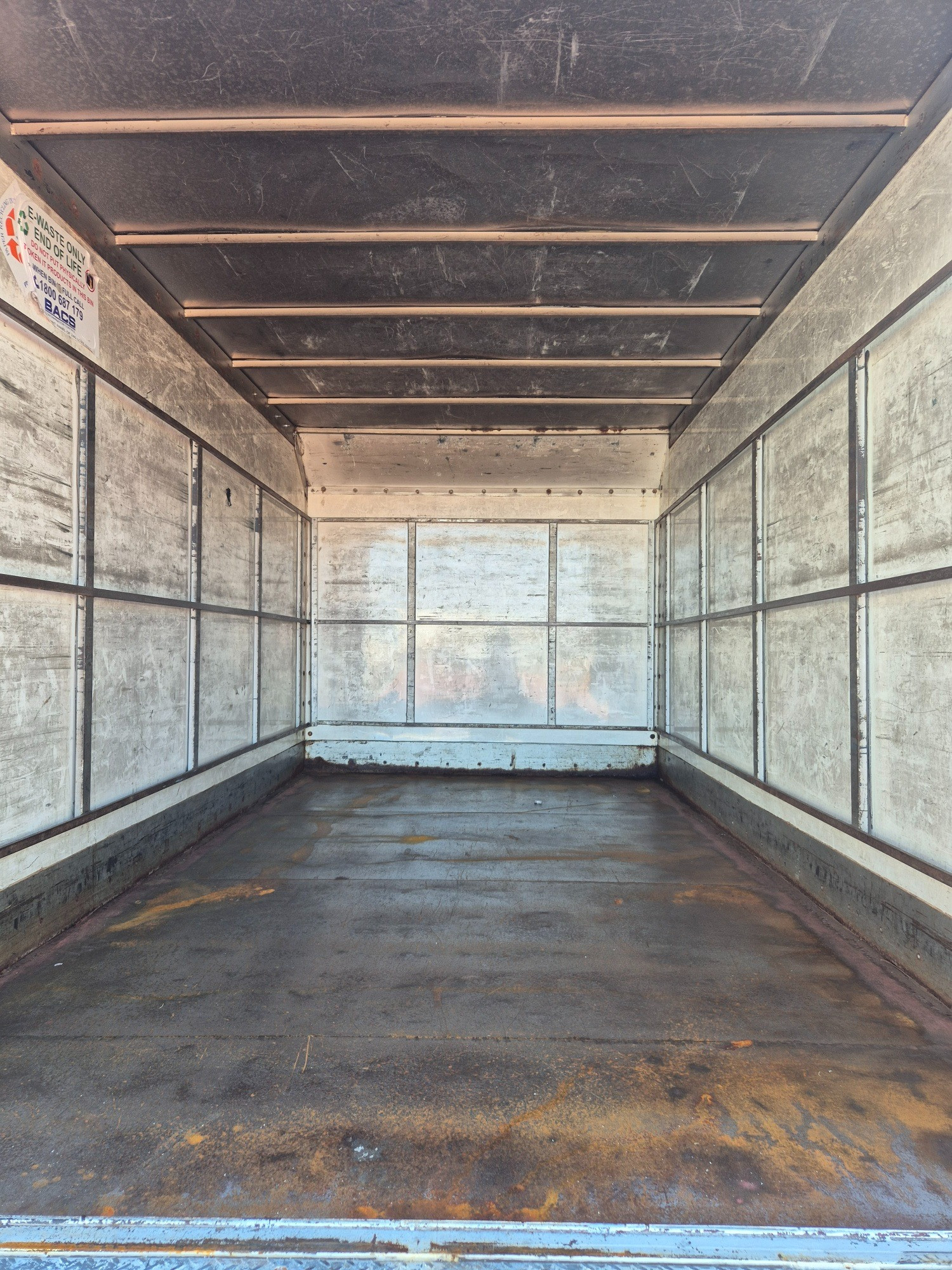 2003 MITSUBISHI FUSO CANTER MWB 5 SP MANUAL VAN & TAIL LIFT
