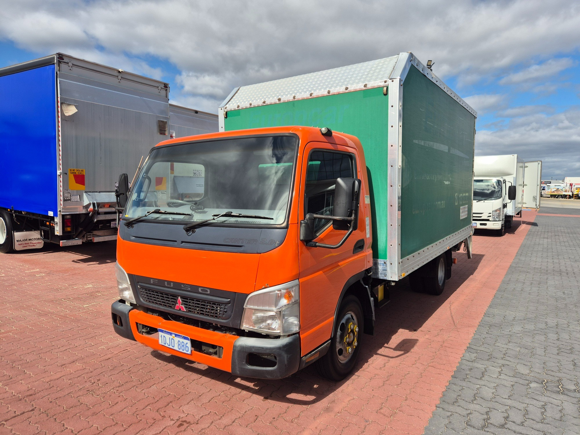 2003 MITSUBISHI FUSO CANTER MWB 5 SP MANUAL VAN & TAIL LIFT