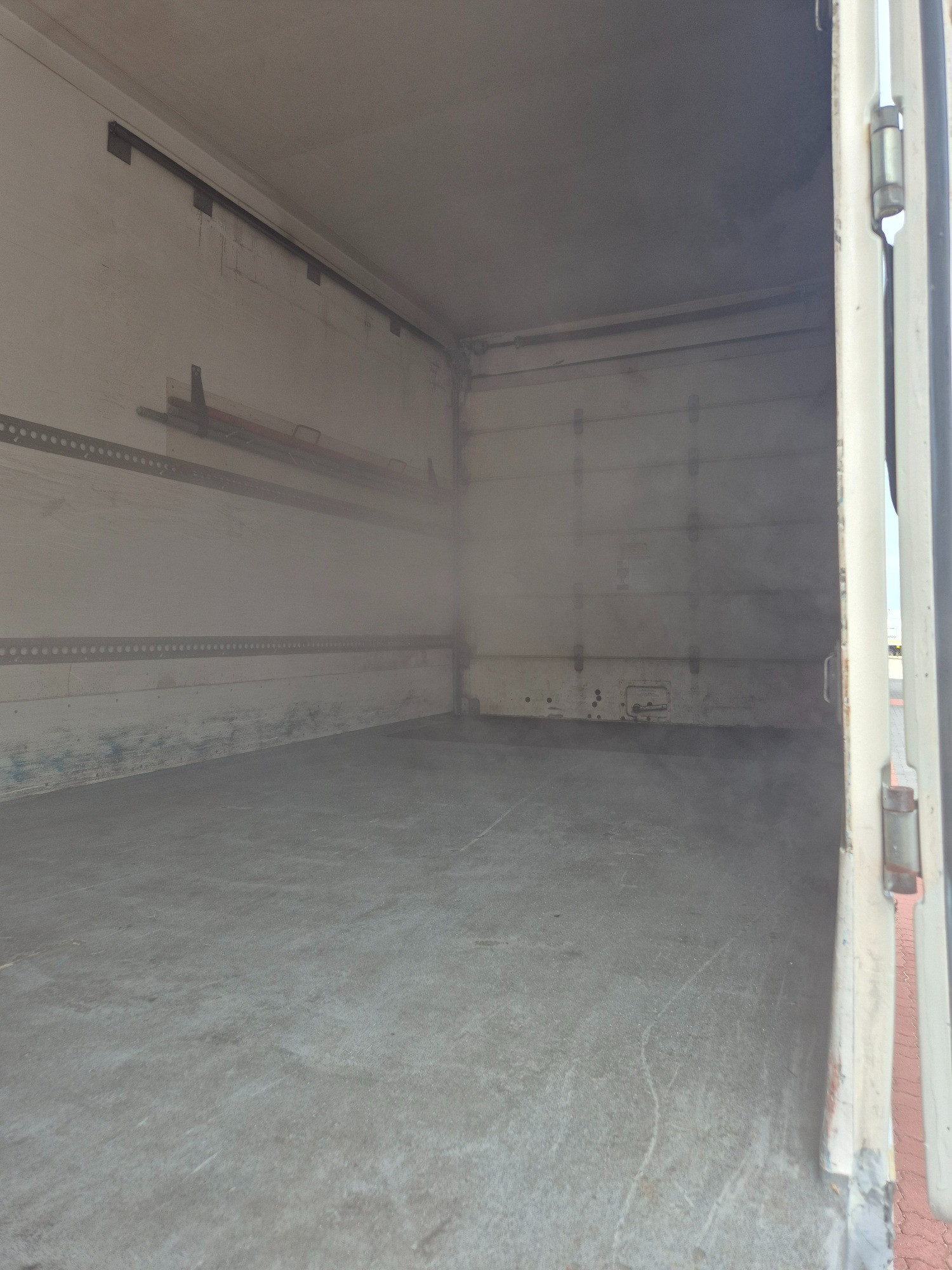 2010 HINO 500 GH8J 1727 XXLONG AIR (SIX) 10 PALLET 6 SP MANUAL FREEZER TRUCK