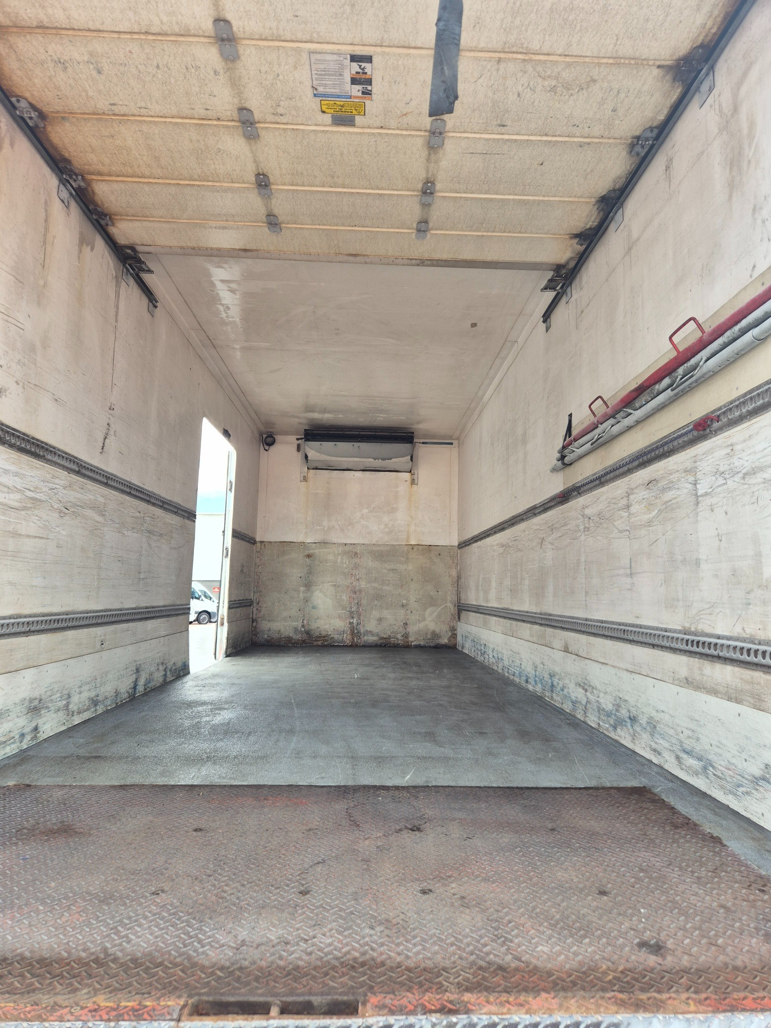 2010 HINO 500 GH8J 1727 XXLONG AIR (SIX) 10 PALLET 6 SP MANUAL FREEZER TRUCK