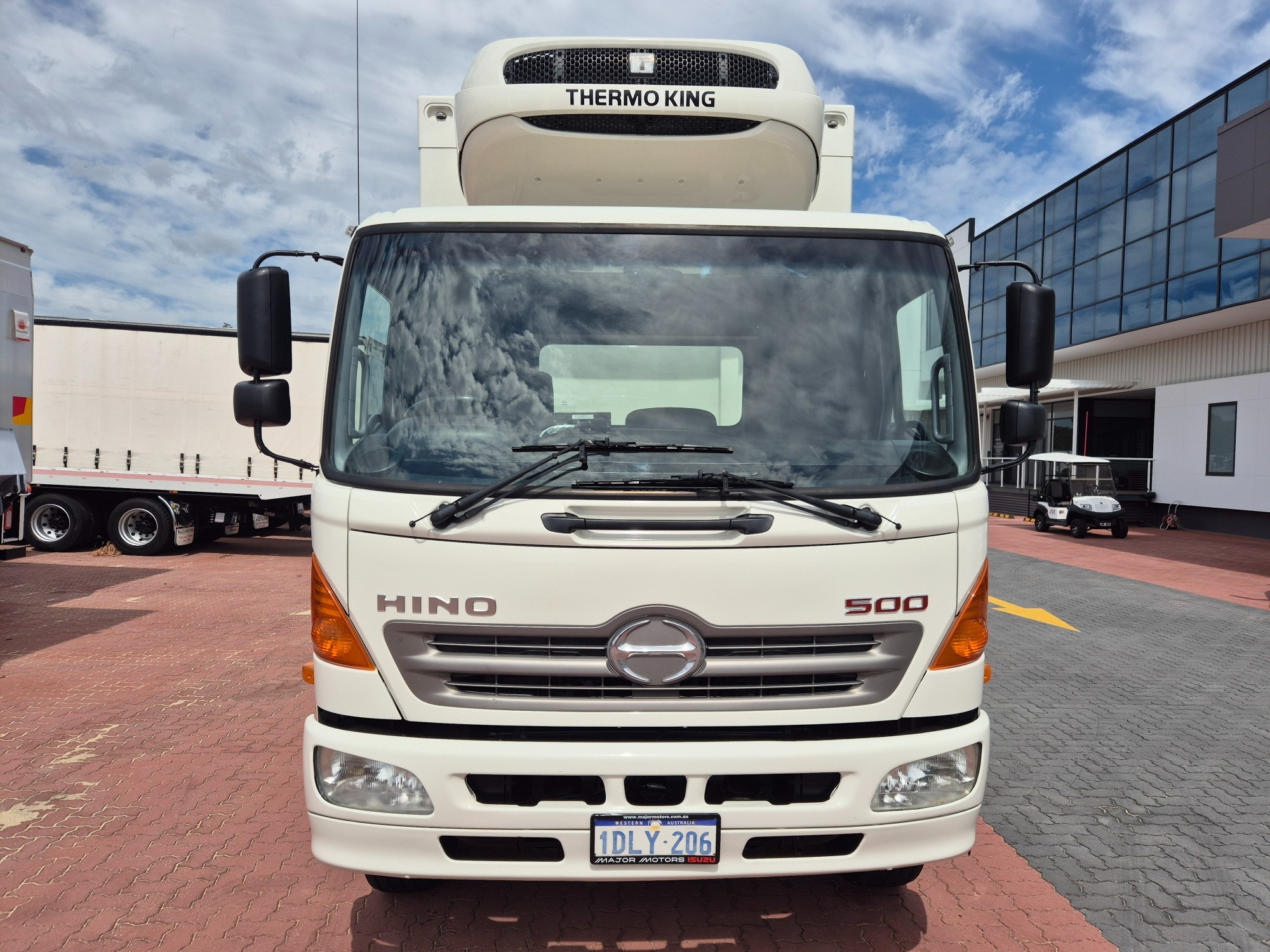 2010 HINO 500 GH8J 1727 XXLONG AIR (SIX) 10 PALLET 6 SP MANUAL FREEZER TRUCK