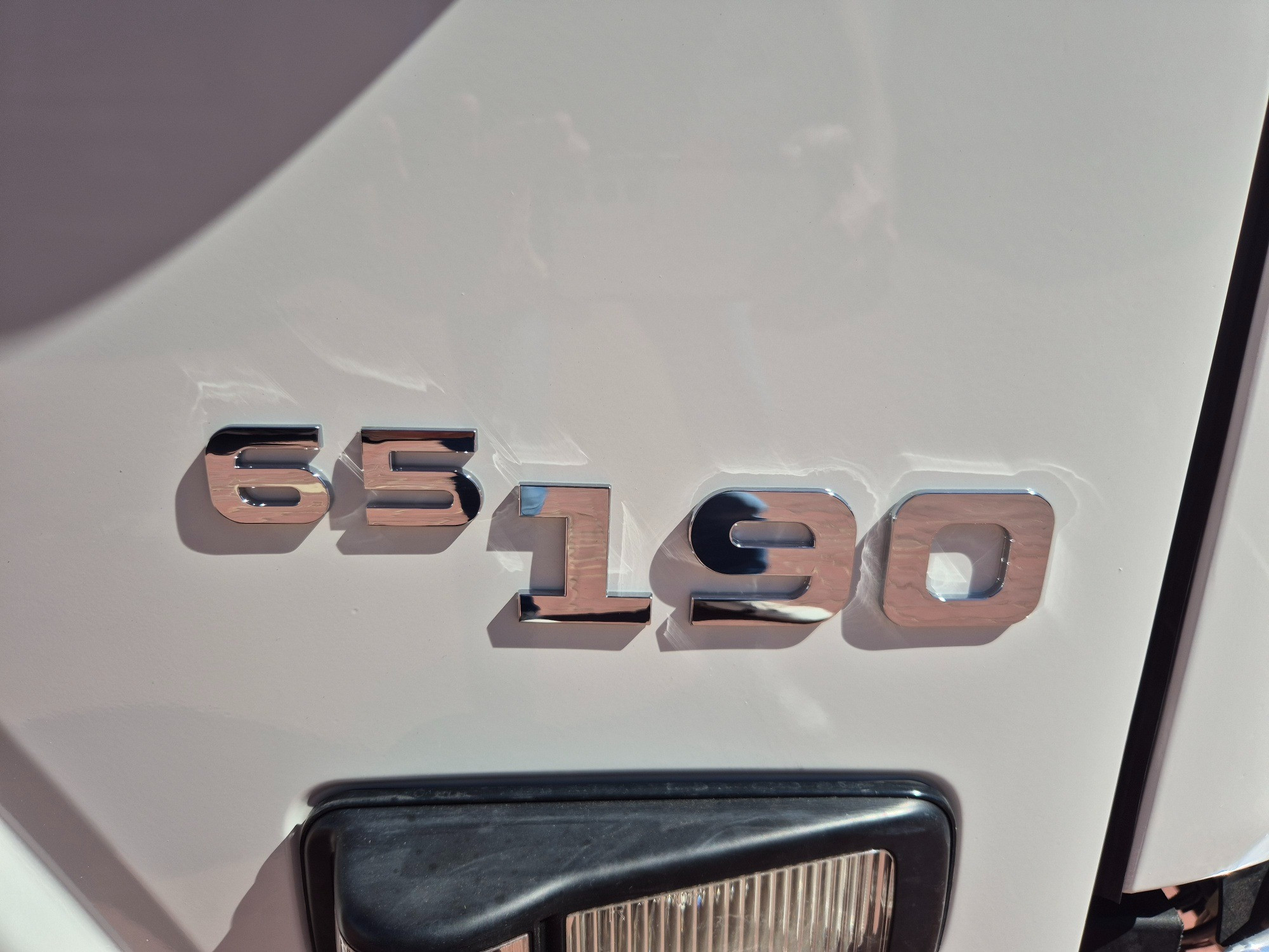 2017 ISUZU NPR N MY15 65/45-190 (MWB) 6 SP MANUAL SERVICE BODY