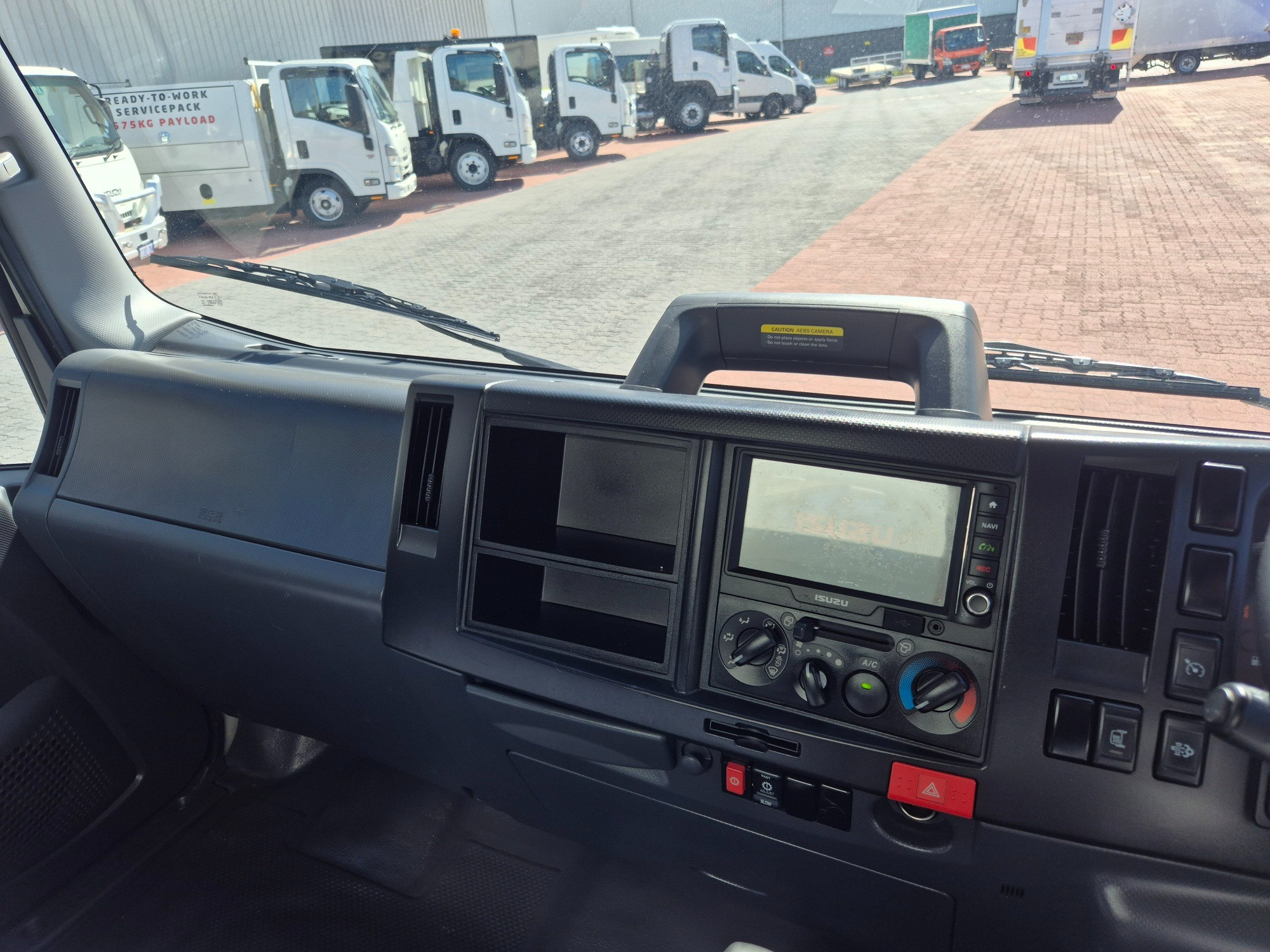 2022 ISUZU NNR NH MY21 45-150 (MWB) 6 SP AUTOMATED MANUAL VAN WITH TAIL LIFT