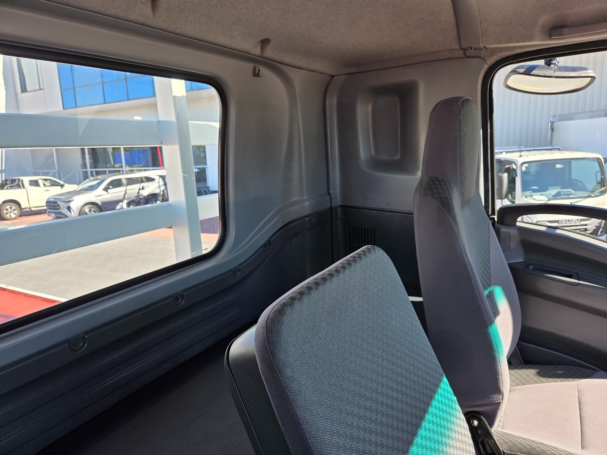 2014 ISUZU FVL 1400 (6x2) 8 SP MANUAL CRANE TRUCK