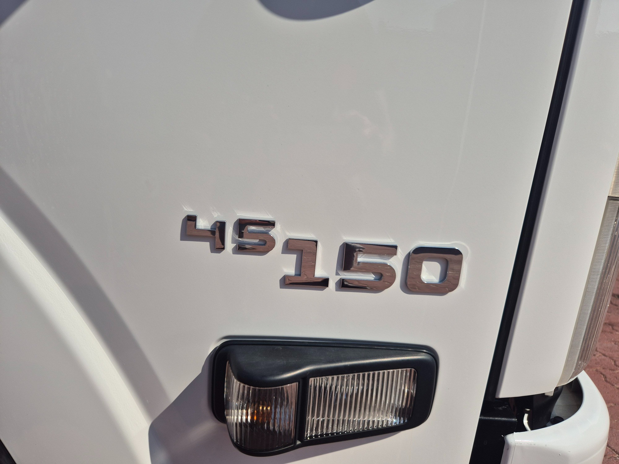 2015 ISUZU NLR N MY15 45-150 (MWB) 6 SP MANUAL TAUTLINER