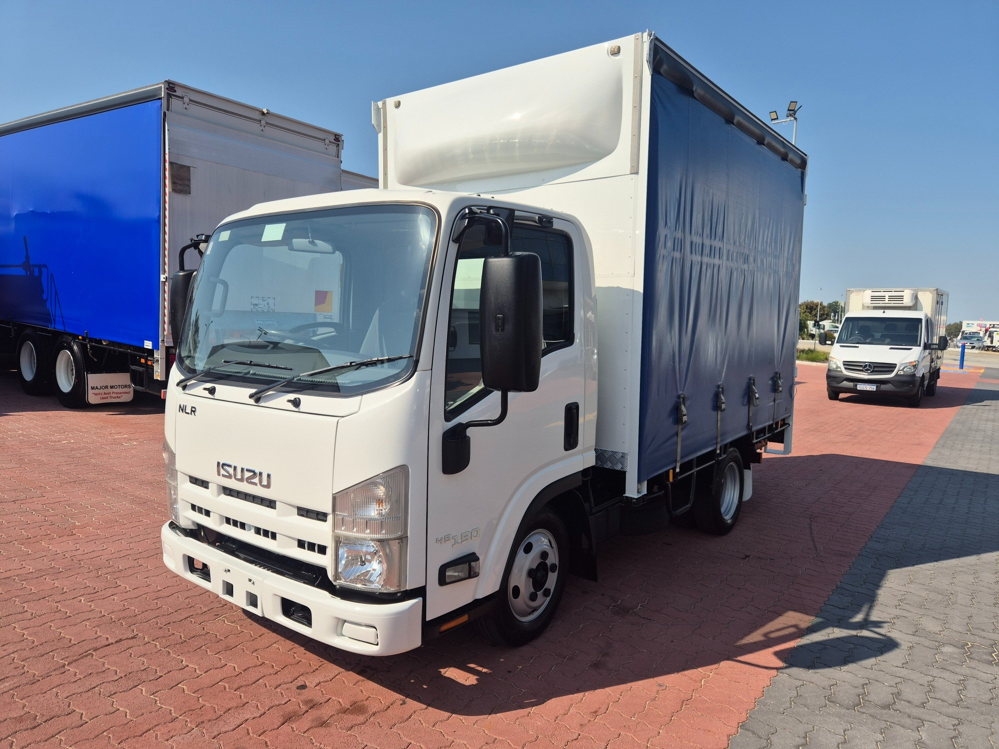 2015 ISUZU NLR N MY15 45-150 (MWB) 6 SP MANUAL TAUTLINER
