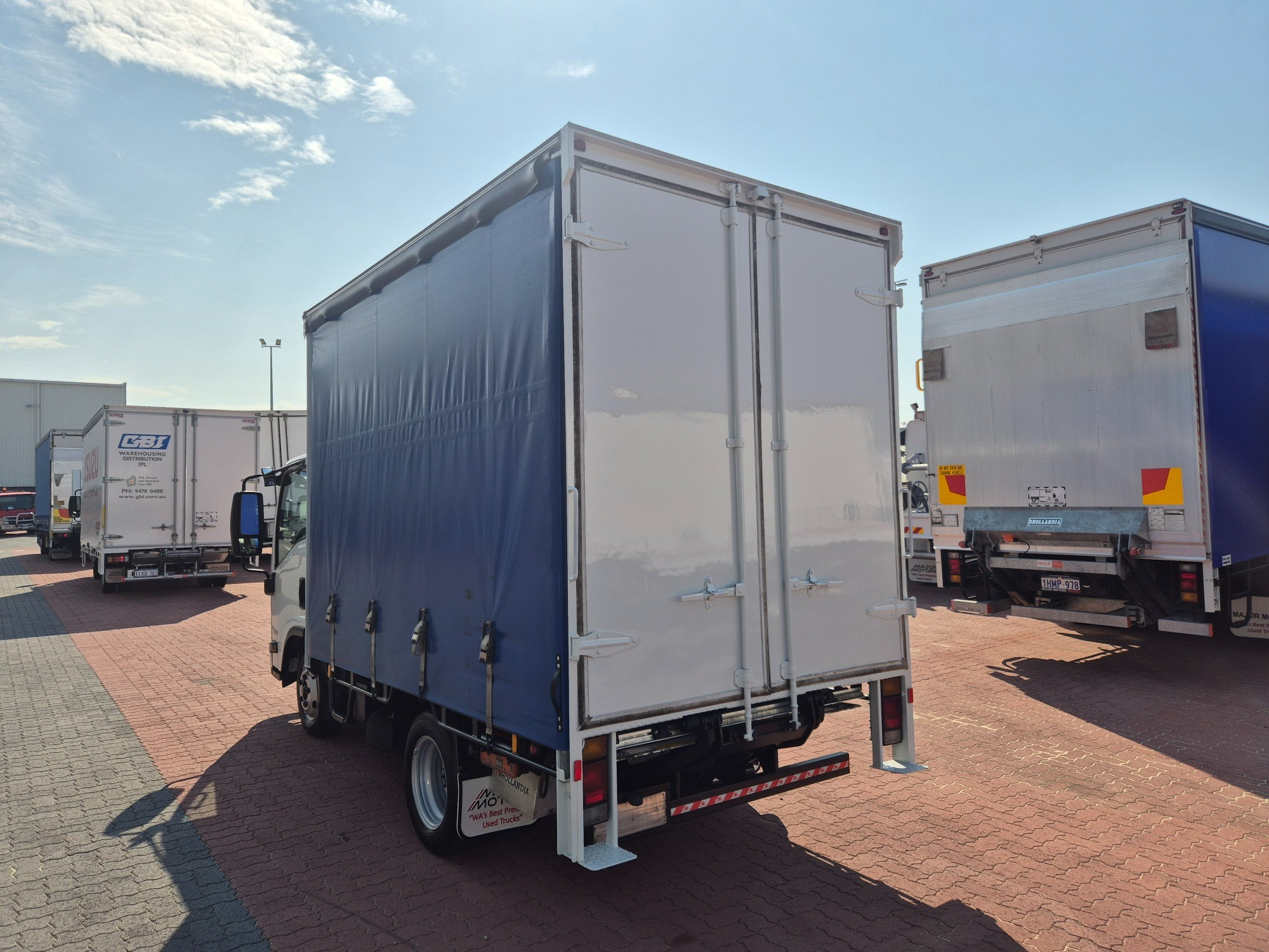 2015 ISUZU NLR N MY15 45-150 (MWB) 6 SP MANUAL TAUTLINER