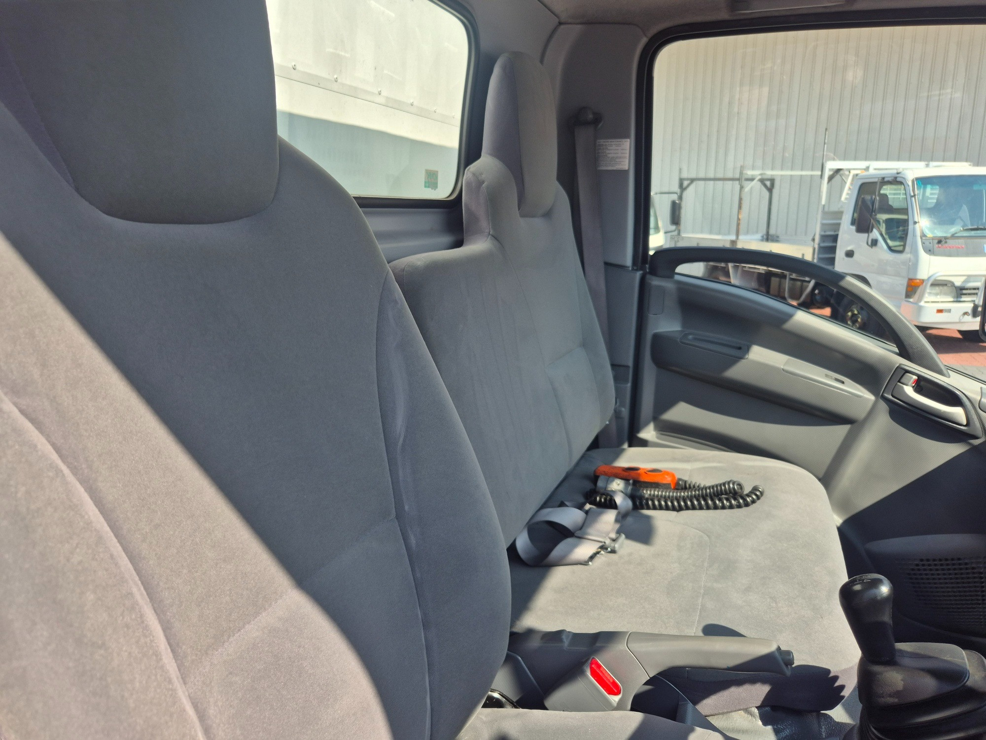 2015 ISUZU NLR N MY15 45-150 (MWB) 6 SP MANUAL TAUTLINER