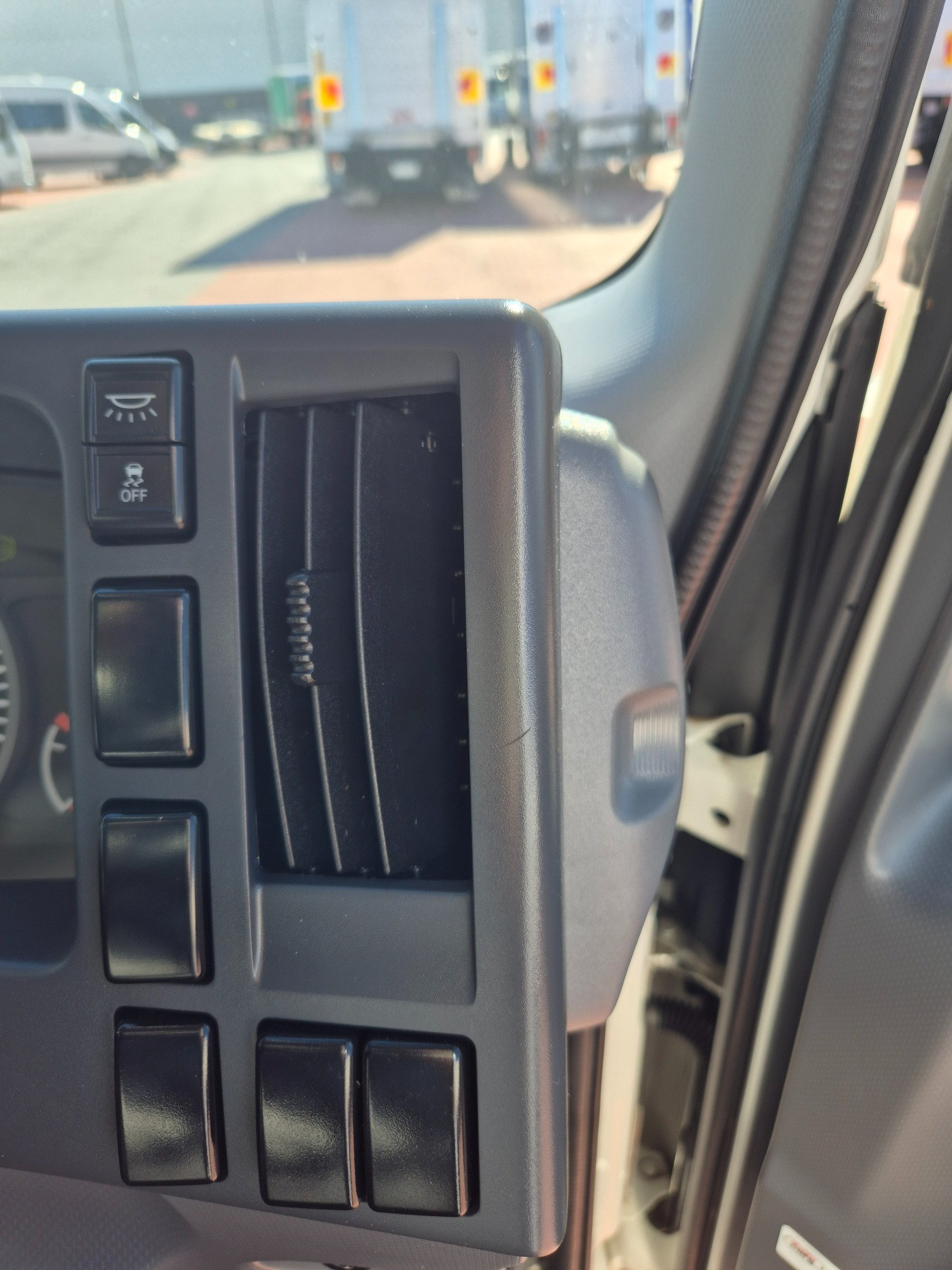 2021 ISUZU NNR N MY18 45-150 (MWB) 6 SP AUTOMATED MANUAL PANTECH