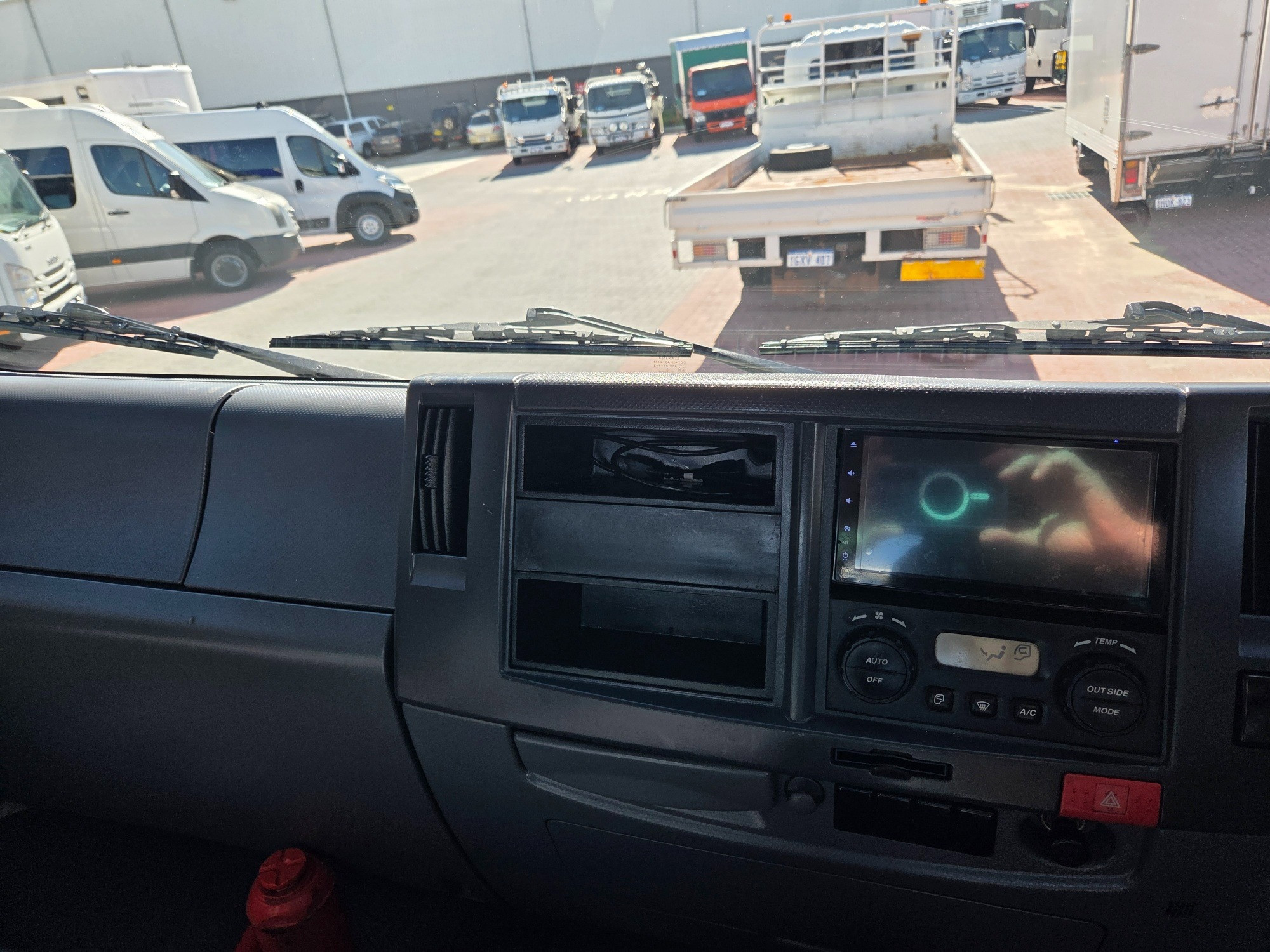 2011 ISUZU FVY FH 1400 AUTO (6x4) AUTOMATIC TRAY