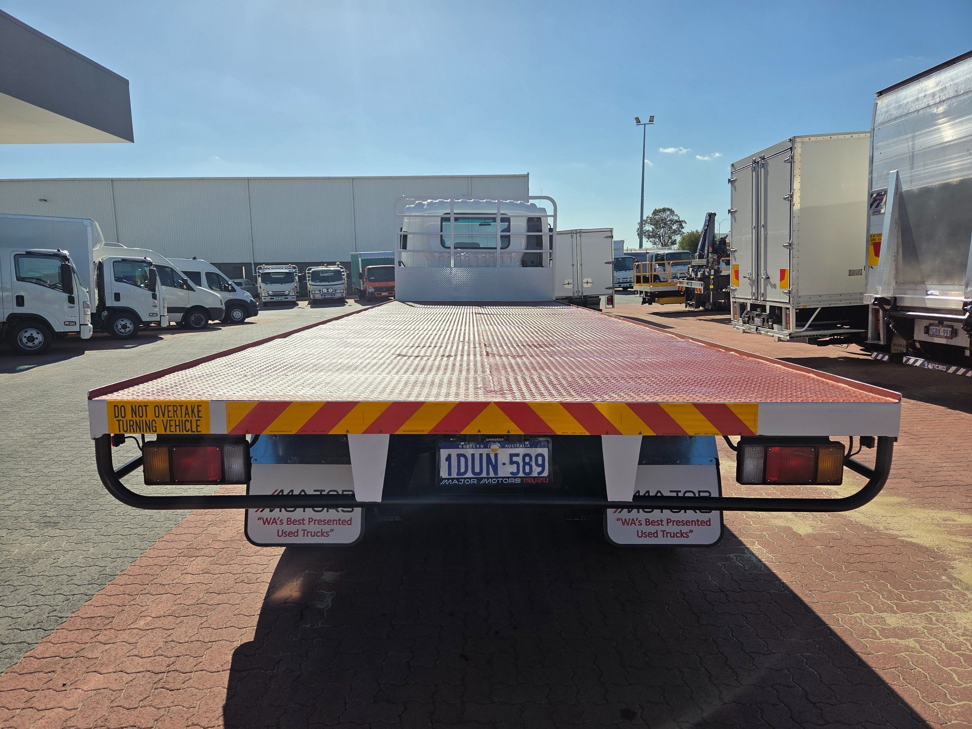 2011 ISUZU FVY FH 1400 AUTO (6x4) AUTOMATIC TRAY