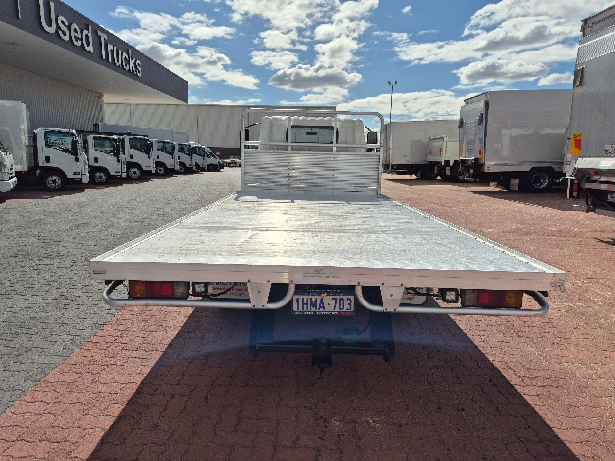 2015 HINO 300 XKU720R 716 HYBRID 3,.5 TON LWB 5 SP AUTOMATED MANUAL C/CHAS