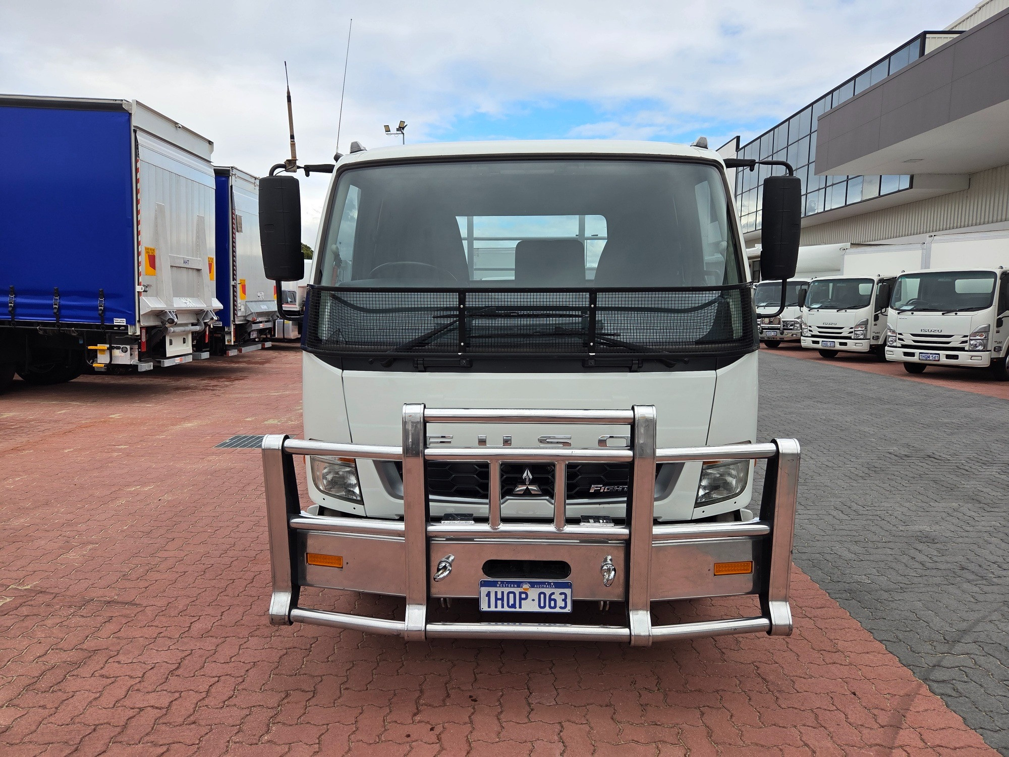 2022 FUSO FIGHTER 1124 AUTOMATIC TRAY
