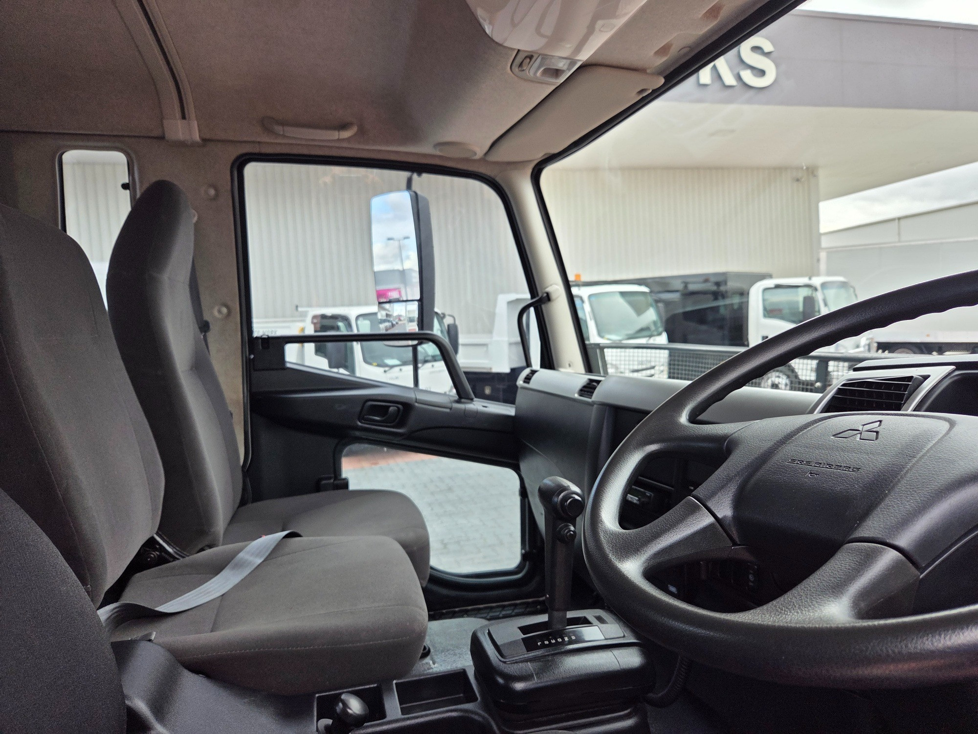 2022 FUSO FIGHTER 1124 AUTOMATIC TRAY