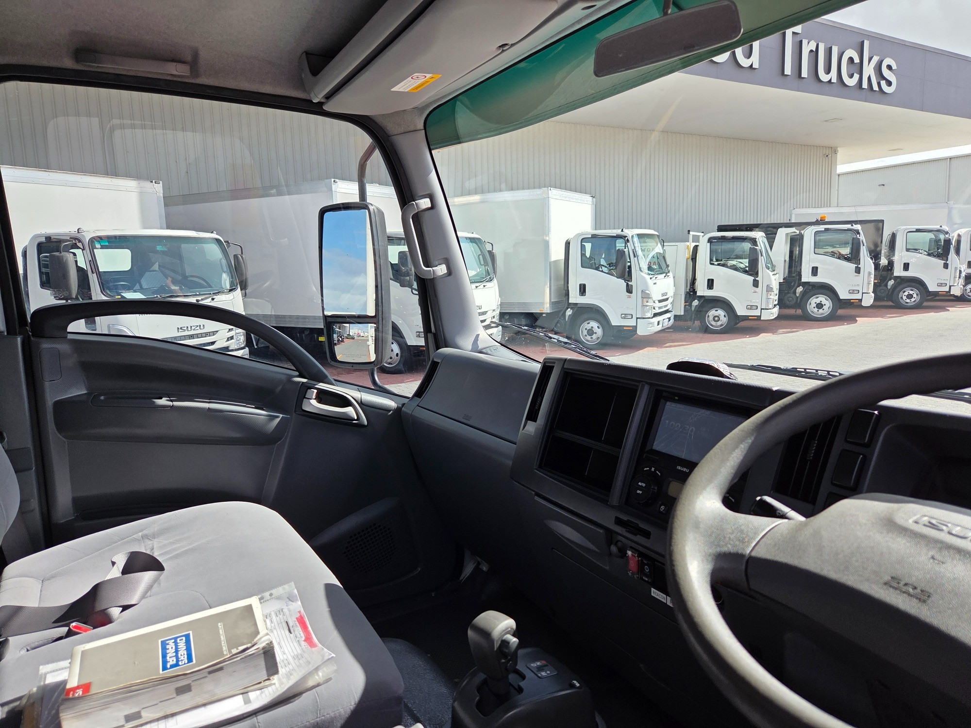 2016 ISUZU NPR N MY15 75-190 (LWB) 6 SP AMT TIPPER AND CRANE