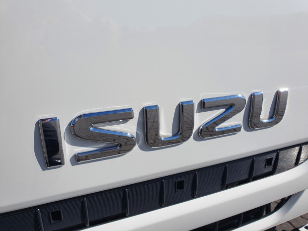 2024 ISUZU NLS NH MY21 45-150 AWD TRAYPACK 5 SP MANUAL C/CHAS