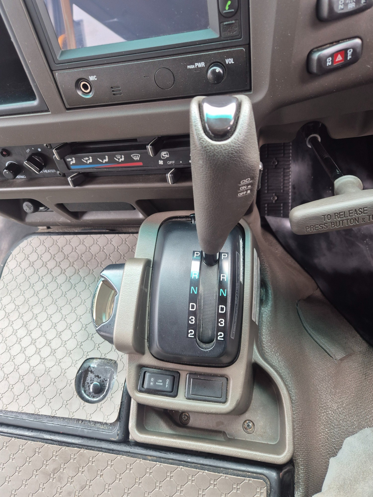 2015 MITSUBISHI FUSO ROSA BE64D DELUXE 6 SP AUTOMATIC BUS