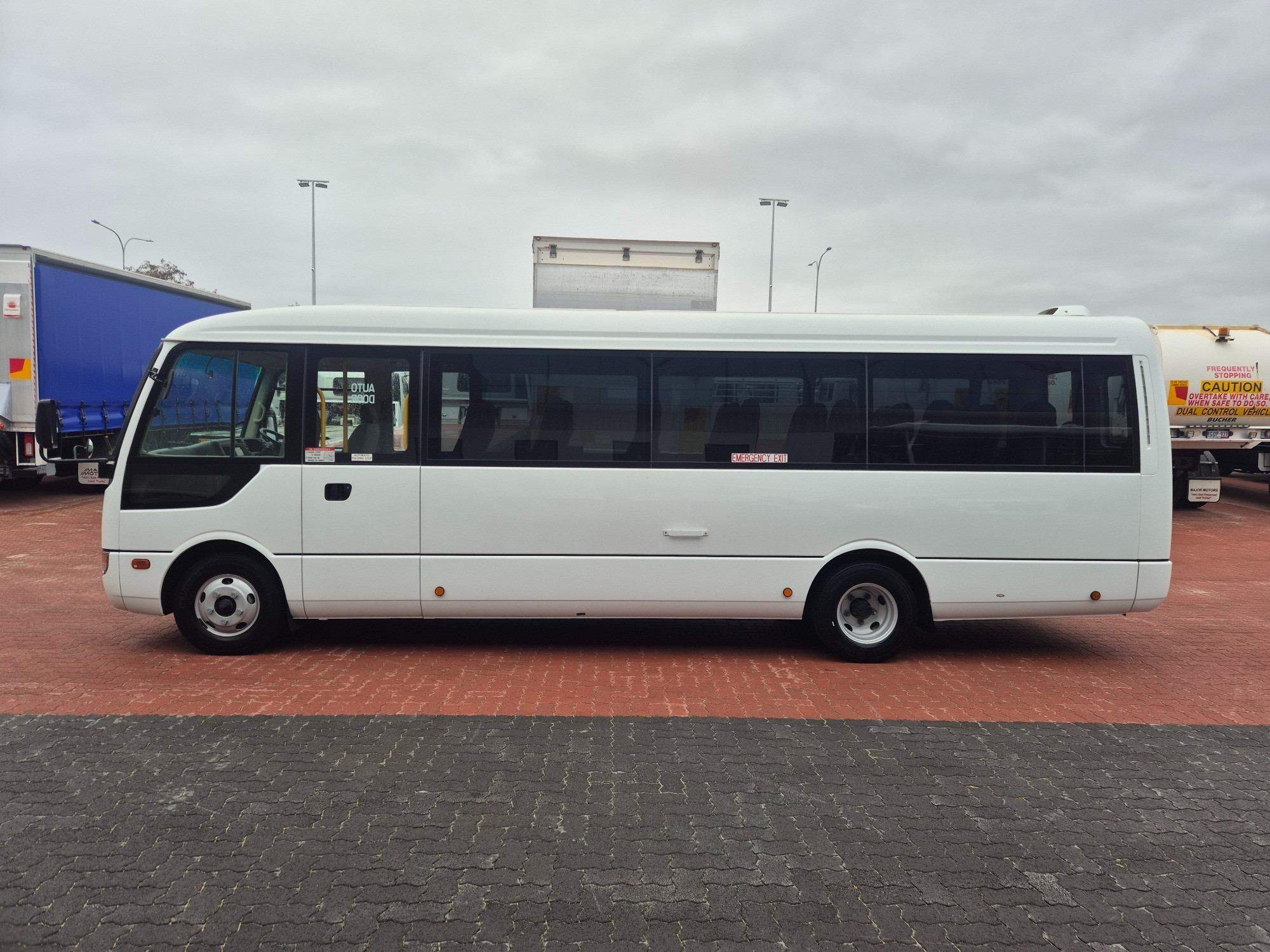2015 MITSUBISHI FUSO ROSA BE64D DELUXE 6 SP AUTOMATIC BUS