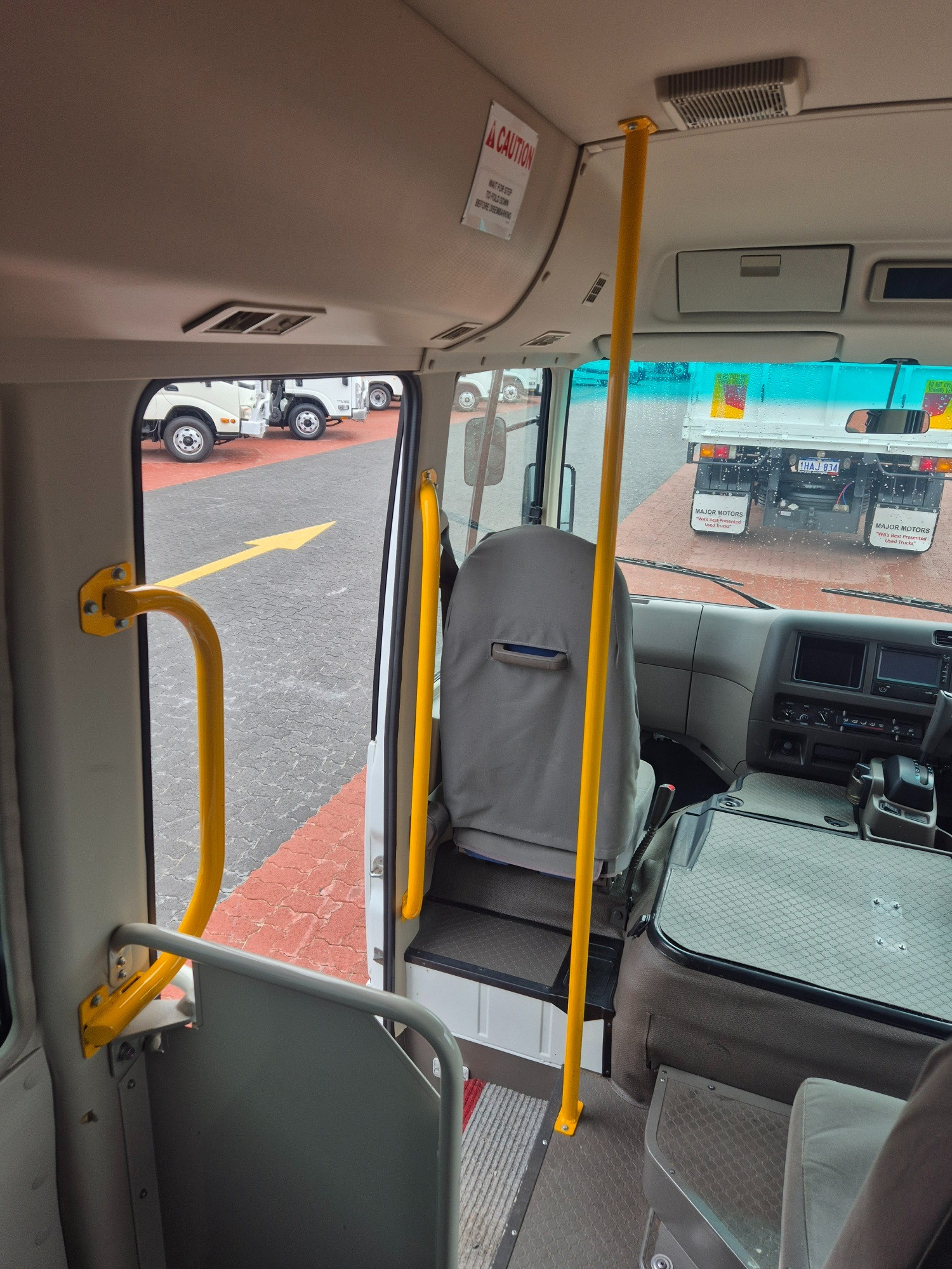2015 MITSUBISHI FUSO ROSA BE64D DELUXE 6 SP AUTOMATIC BUS