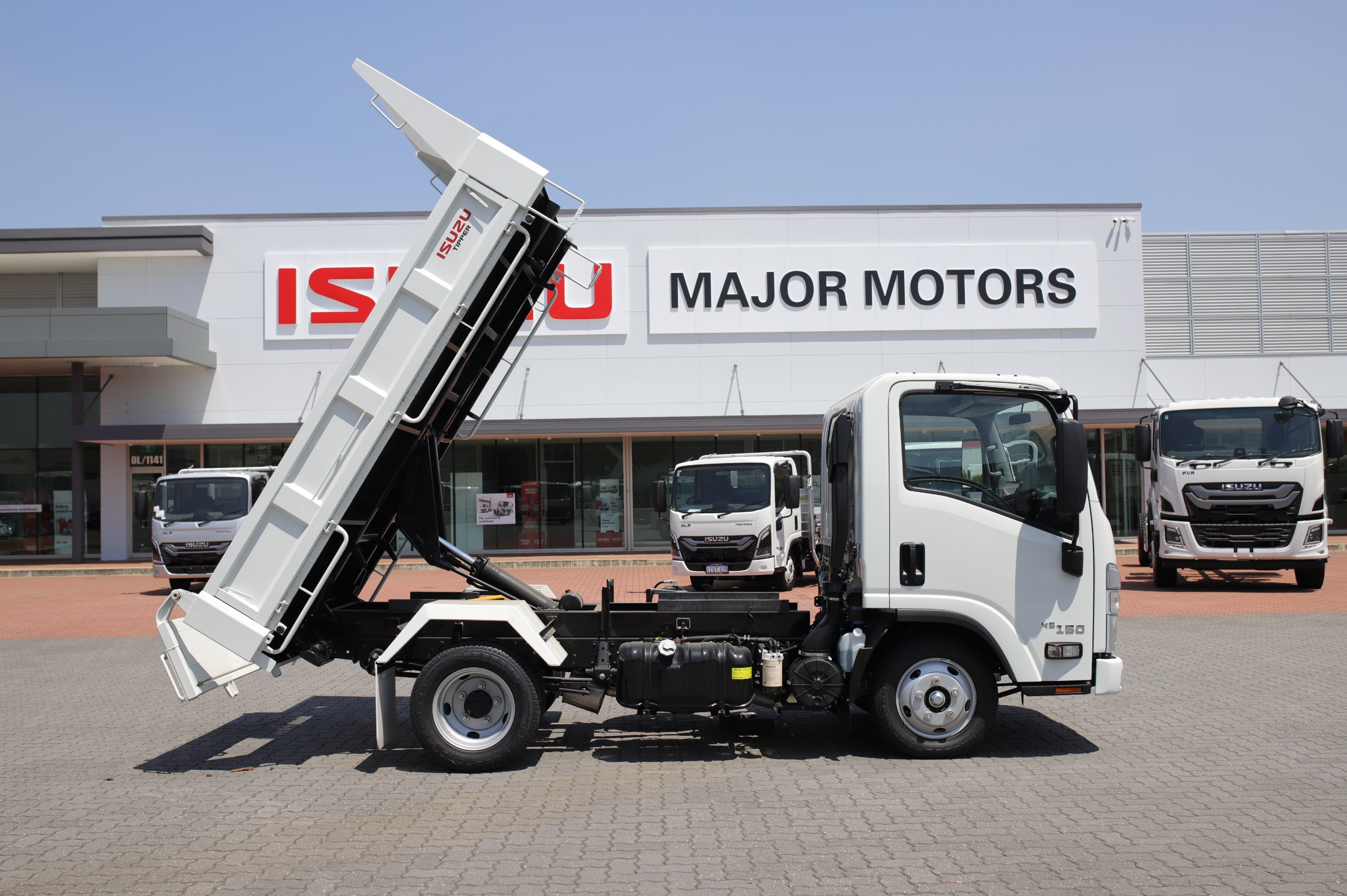 2024 ISUZU NLR NH MY21 45-150 5 SP MANUAL TIPPER