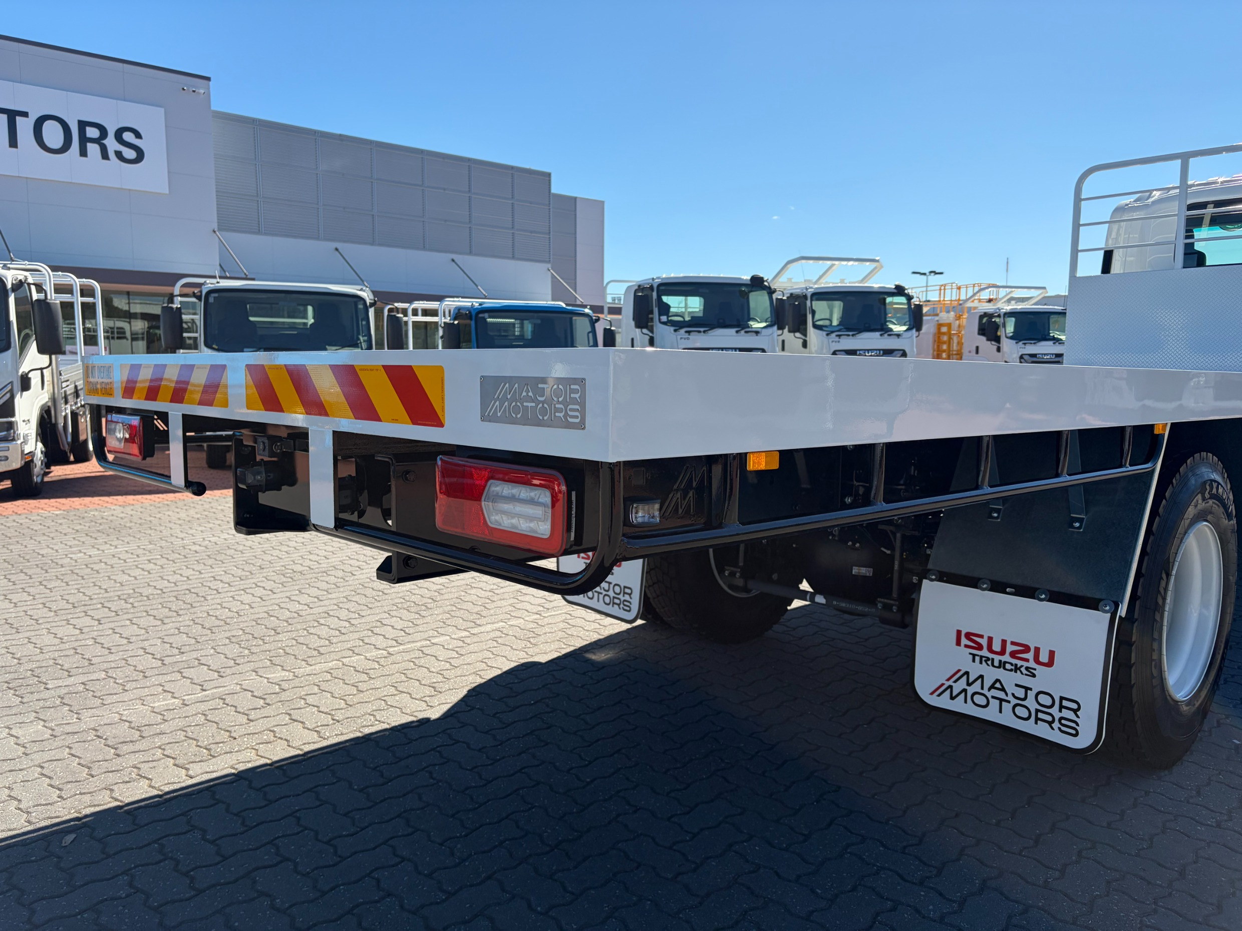 2026 ISUZU FVR 170-300 AT R60 6 SP AUTOMATIC TRAY