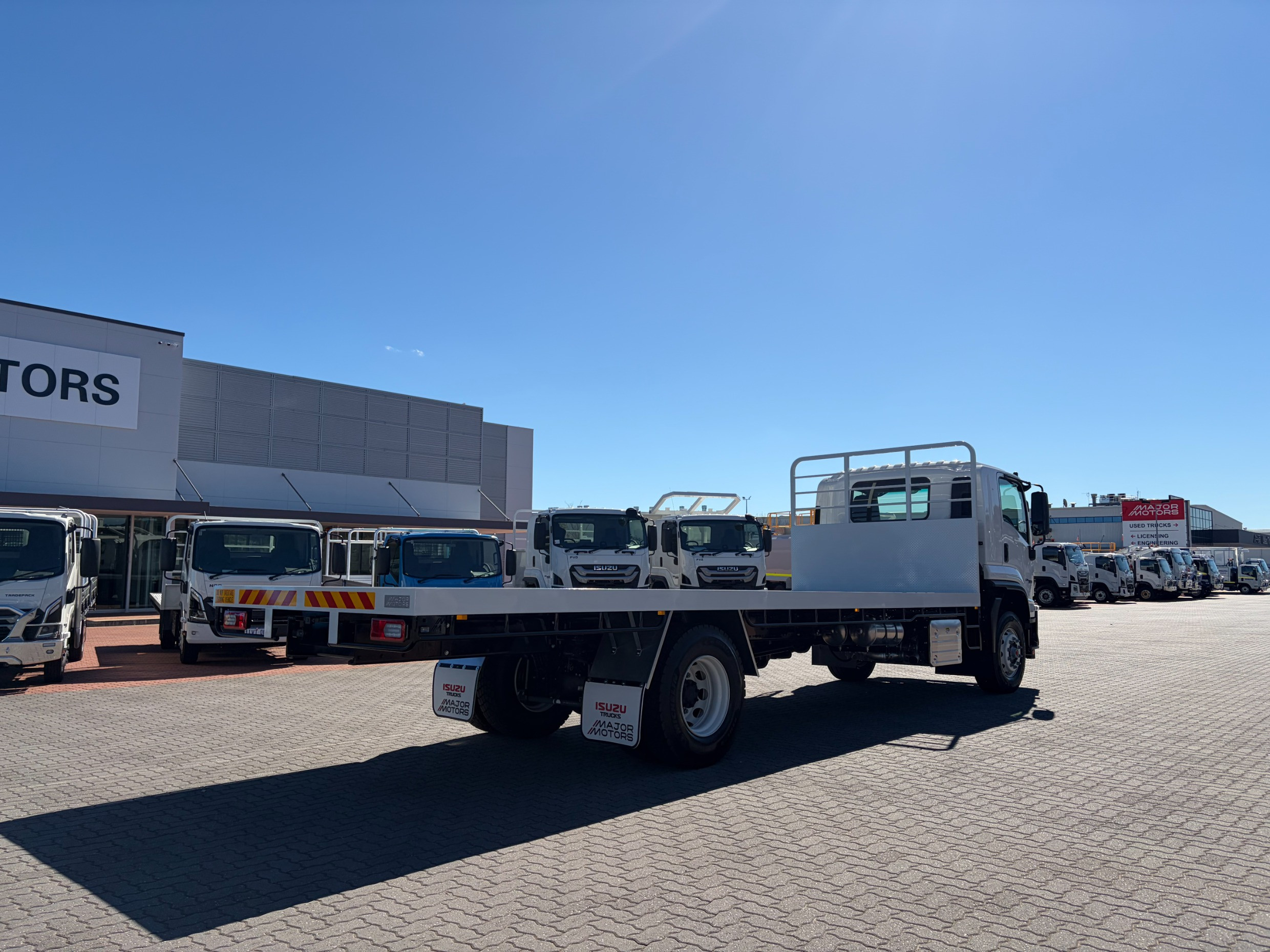 2026 ISUZU FVR 170-300 AT R60 6 SP AUTOMATIC TRAY