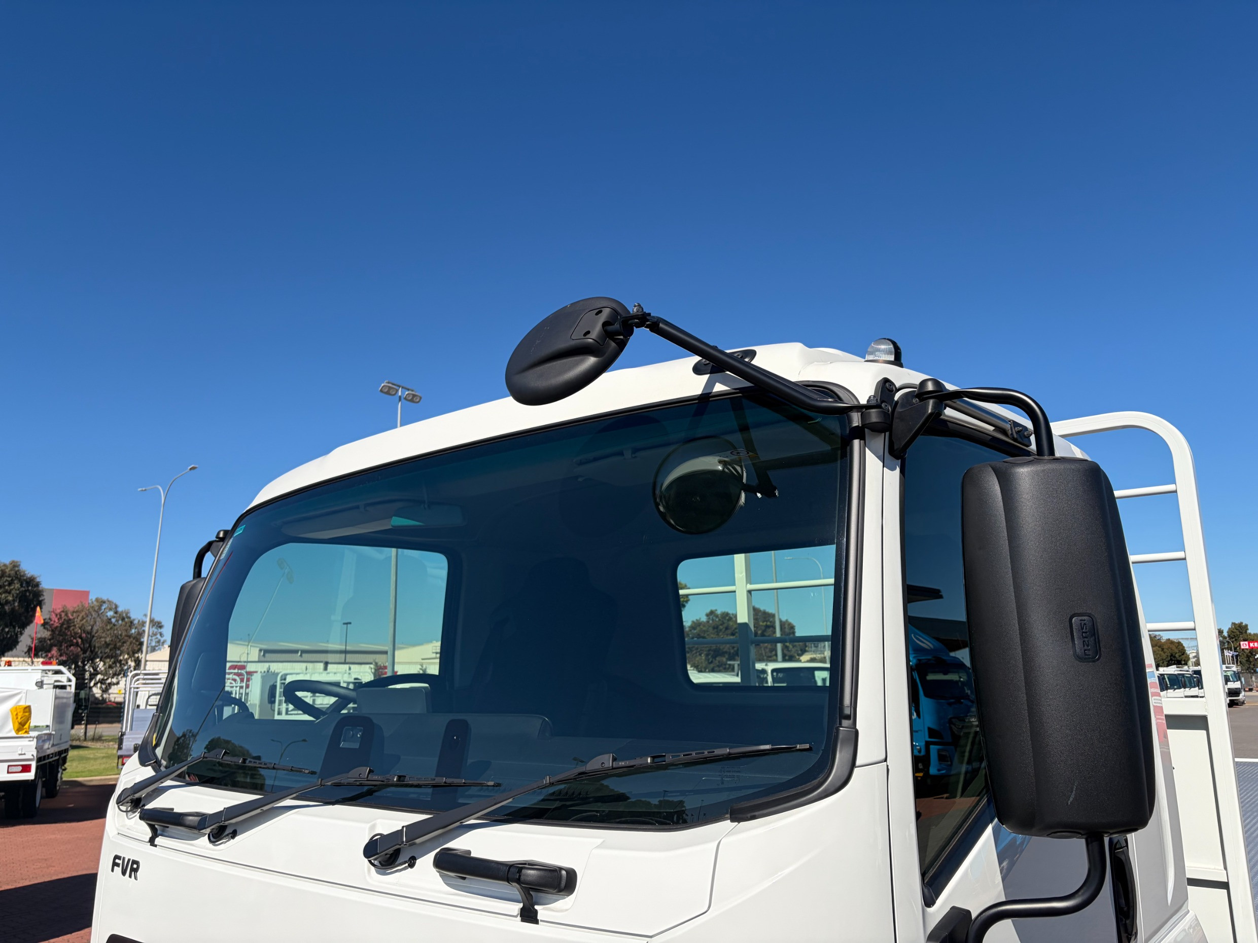 2026 ISUZU FVR 170-300 AT R60 6 SP AUTOMATIC TRAY