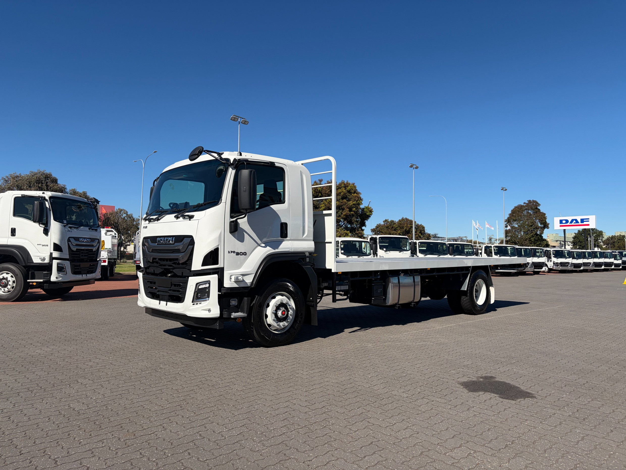 2026 ISUZU FVR 170-300 AT R60 6 SP AUTOMATIC TRAY