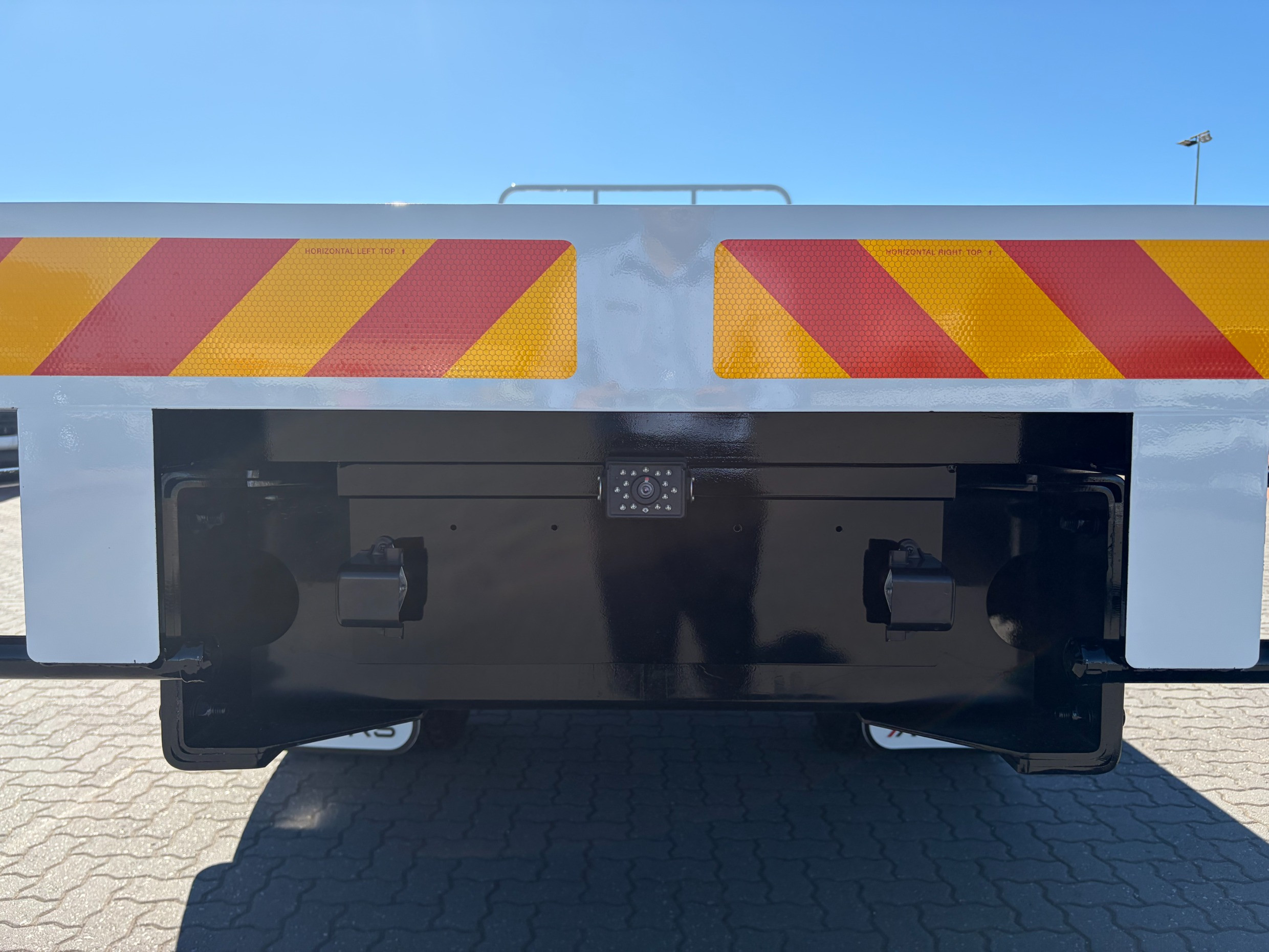 2026 ISUZU FVR 170-300 AT R60 6 SP AUTOMATIC TRAY