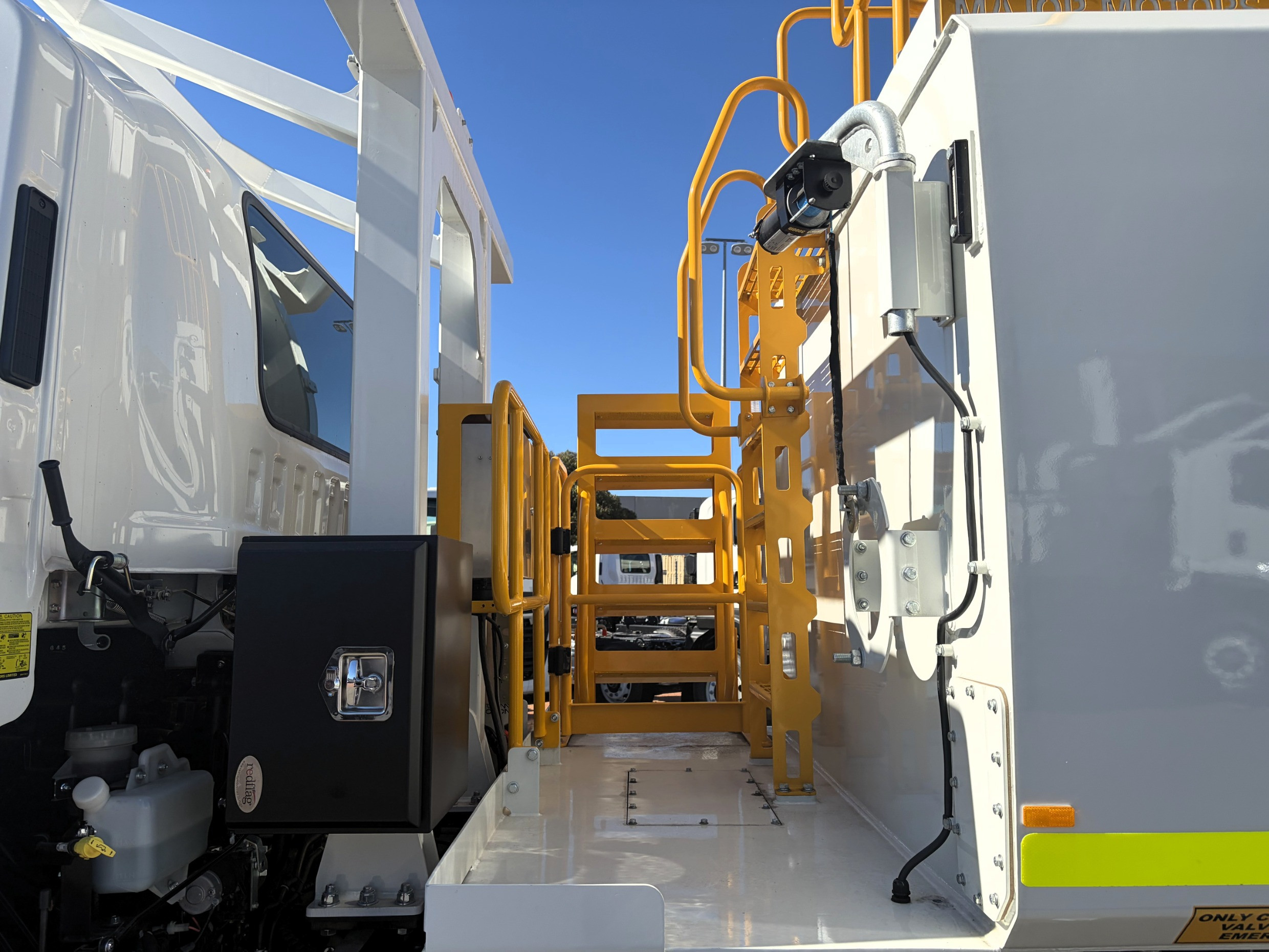 2026 ISUZU FVZ 260-300 AT R46 6 SP AUTOMATIC WATER TRUCK