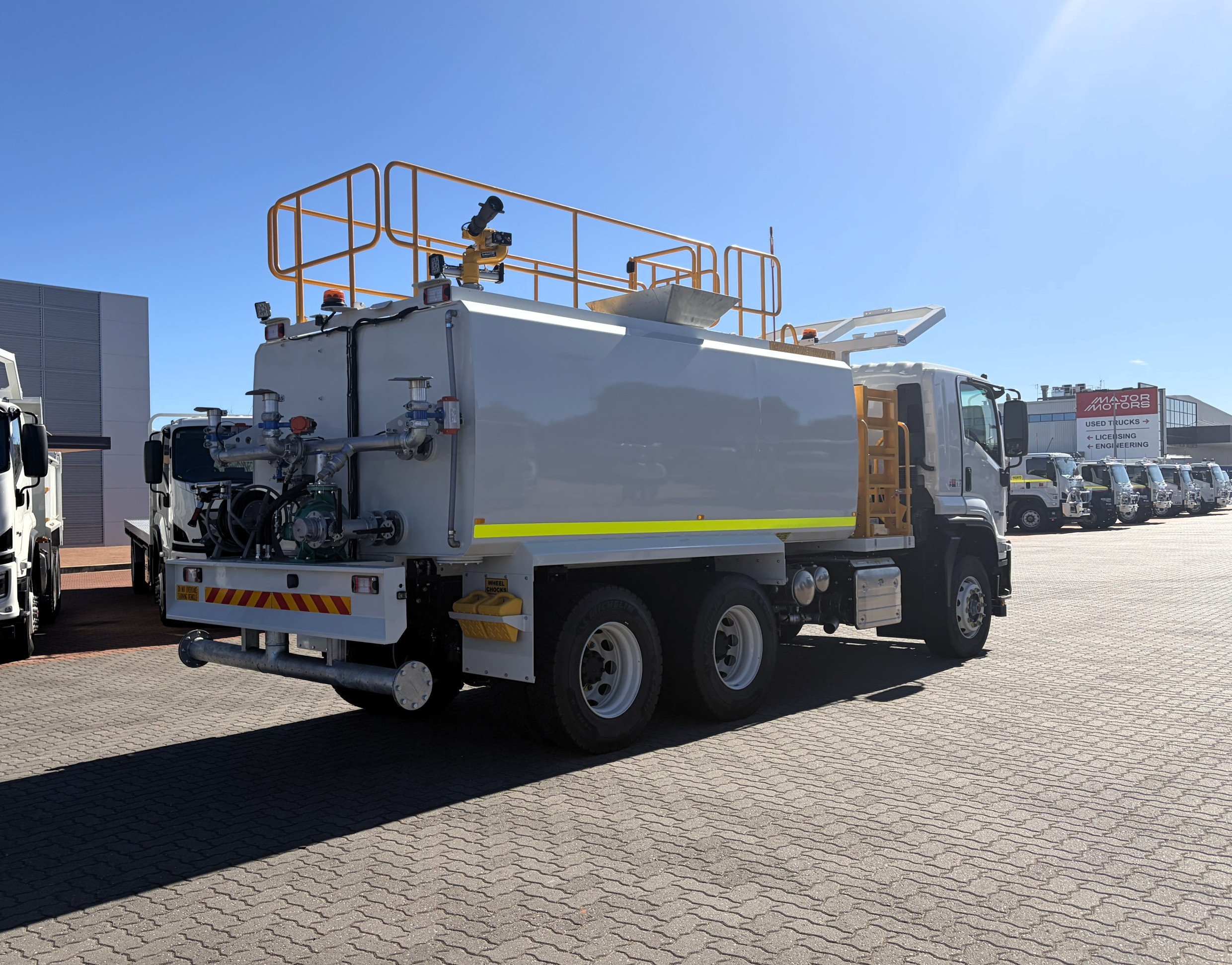 2026 ISUZU FVZ 260-300 AT R46 6 SP AUTOMATIC WATER TRUCK