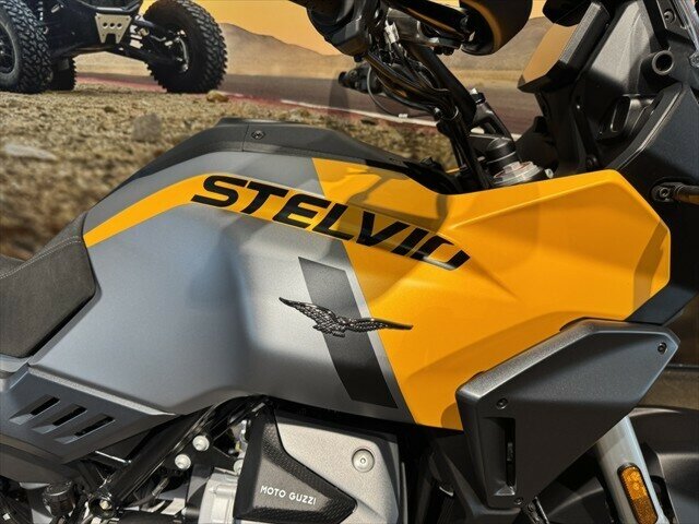 2024 MOTO GUZZI V100 STELVIO ARAS ROAD