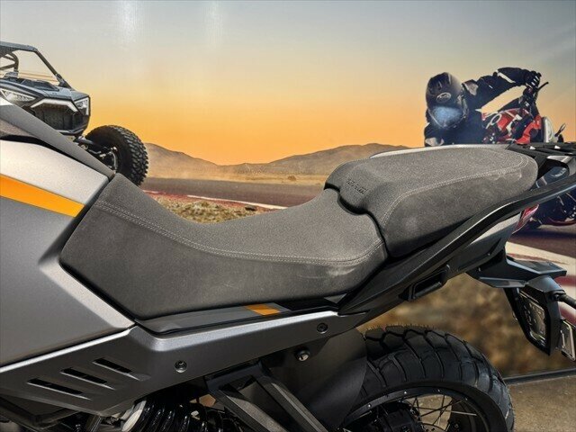 2024 MOTO GUZZI V100 STELVIO ARAS ROAD