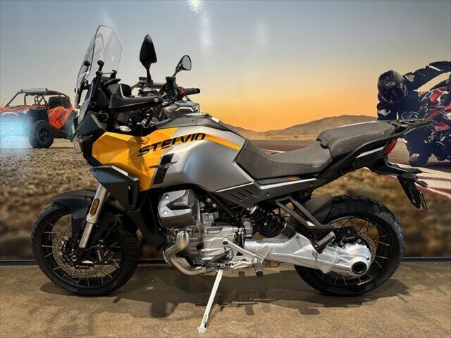 2024 MOTO GUZZI V100 STELVIO ARAS ROAD
