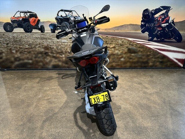 2024 MOTO GUZZI V100 STELVIO ARAS ROAD