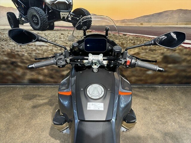 2024 MOTO GUZZI V100 MANDELLO S ROAD