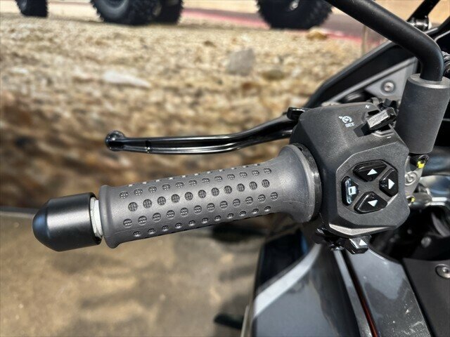 2024 MOTO GUZZI V100 MANDELLO S ROAD