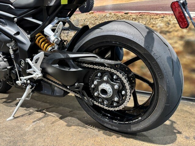 2025 TRIUMPH SPEED TRIPLE 1200 RS ROAD