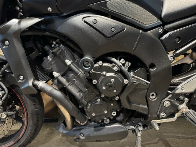 2010 YAMAHA FZ1N ROAD