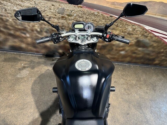2010 YAMAHA FZ1N ROAD