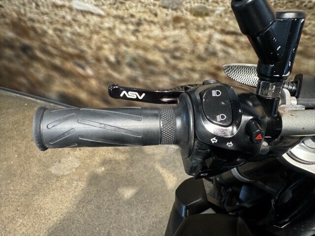 2010 YAMAHA FZ1N ROAD