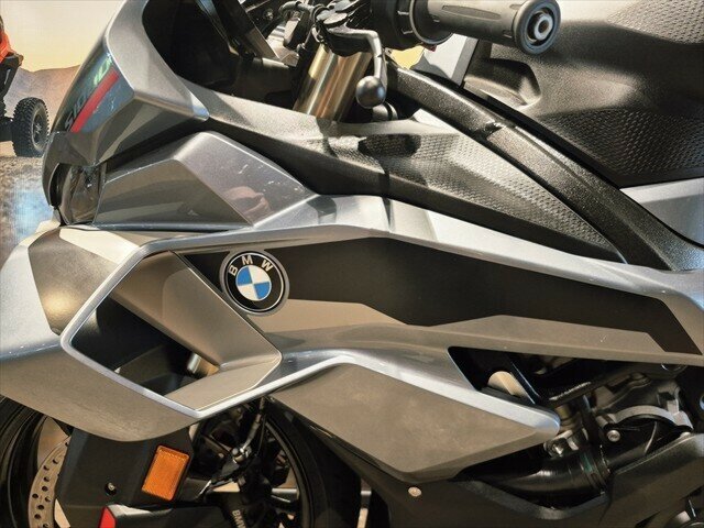 2025 BMW M 1000 RR SPORTS