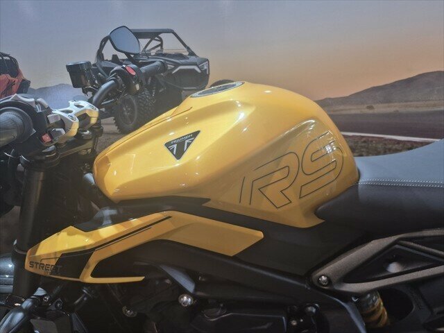 2025 TRIUMPH STREET TRIPLE RS ROAD
