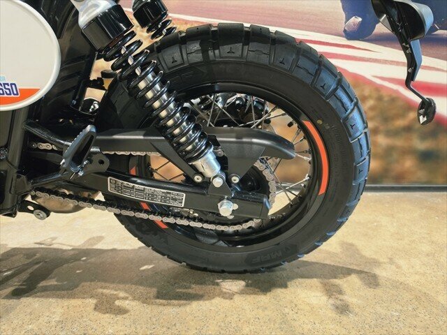 2025 ROYAL ENFIELD BEAR 650 ROAD