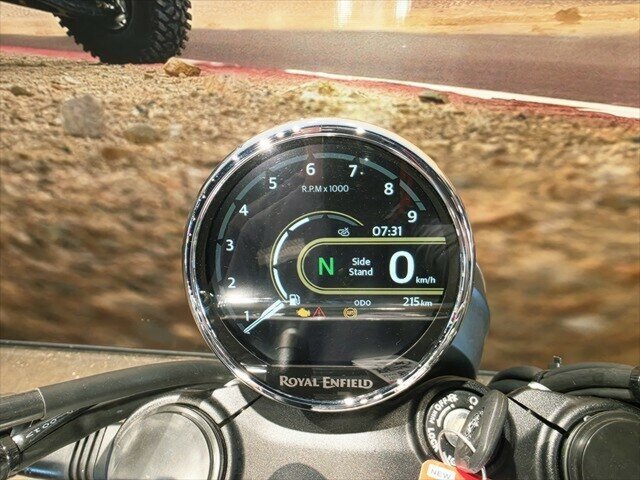 2025 ROYAL ENFIELD BEAR 650 ROAD