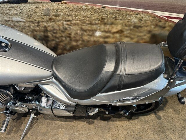 2013 SUZUKI VZR 1800 BOULEVARD (M109R) CRUISER