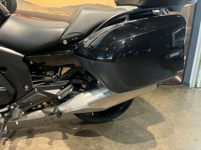 2022 BMW K 1600 GT ROAD