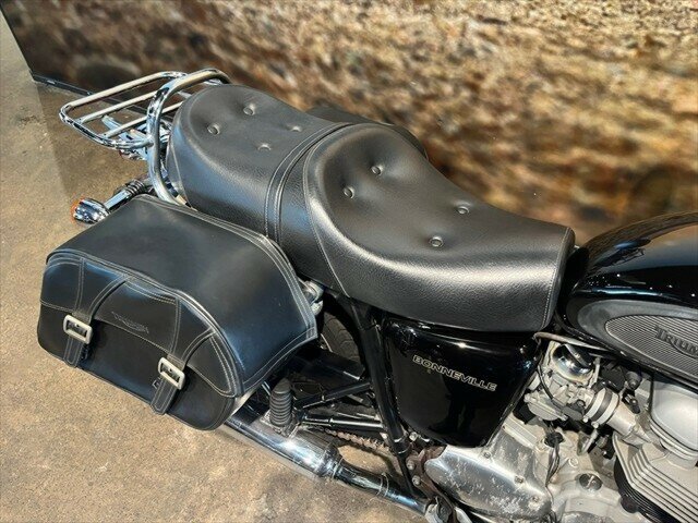 2006 TRIUMPH BONNEVILLE T100 ROAD