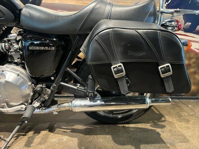 2006 TRIUMPH BONNEVILLE T100 ROAD